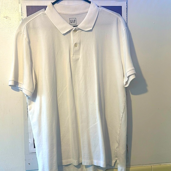 Large GAP white ss 2 button Polo shirt. - Picture 1 of 3